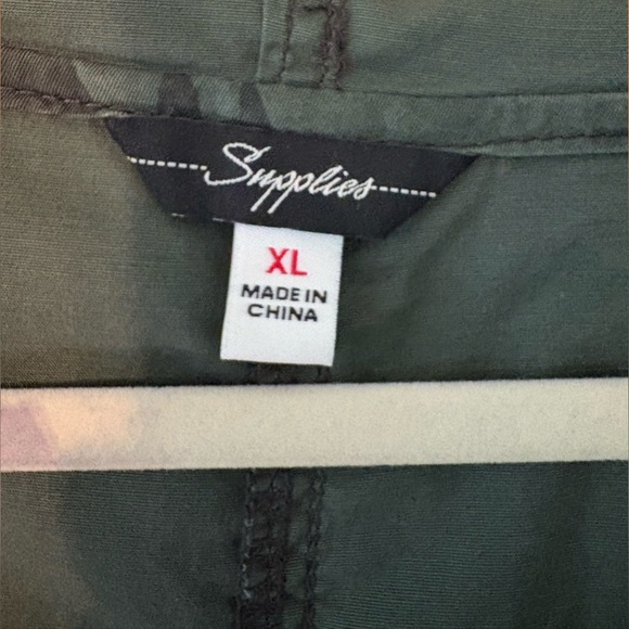 Camouflage Hooded lightweight Jacket - Picture 5 of 5